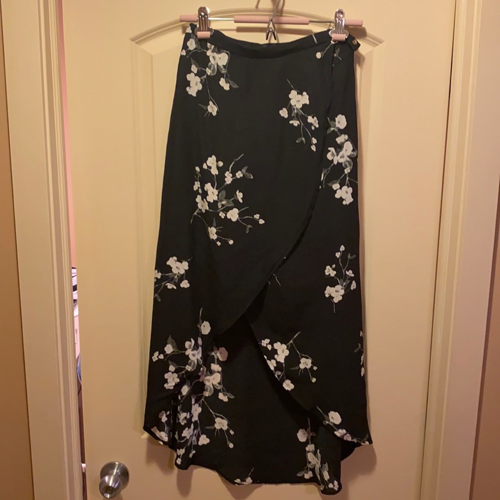 Dynamite high-low skirt